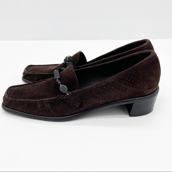 Stuart Weitzman Narrow Brown Suede Loafers - Picture 4 of 7
